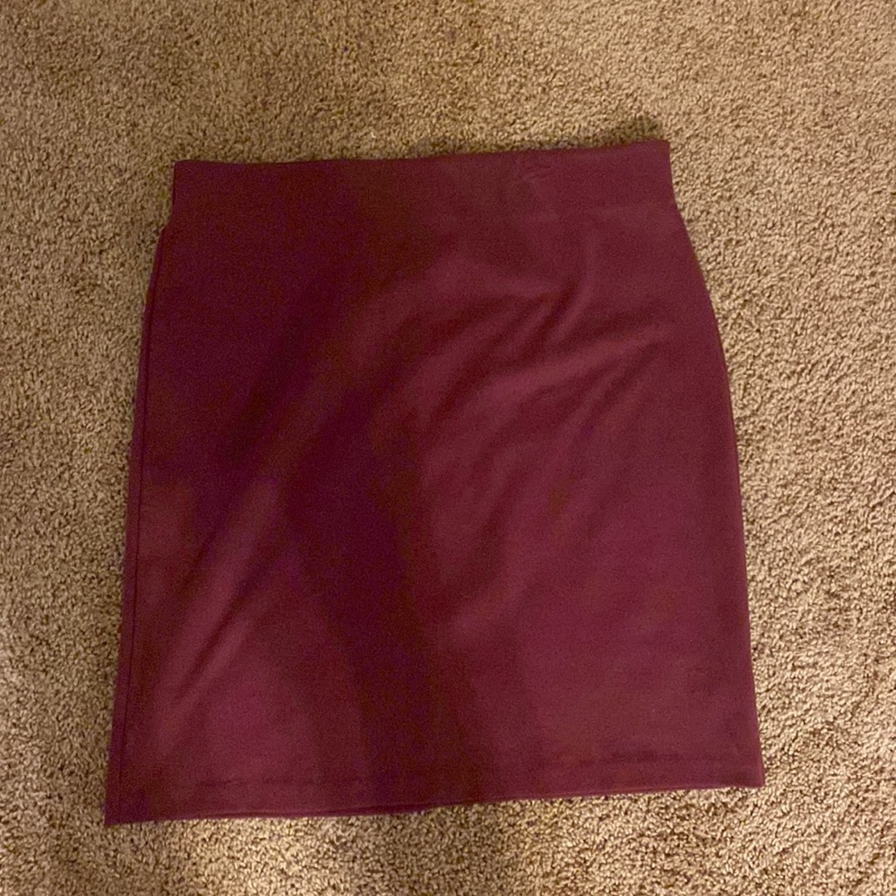 Maroon Pencil Skirt - Old Navy - L